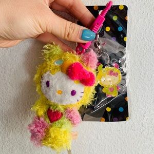 💖HK keychain bundle💖